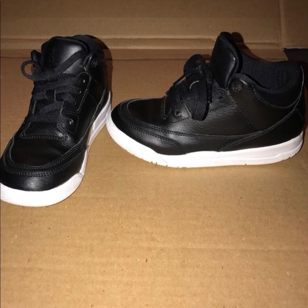 Boys Youth Jordan’s Size 1.5 Y